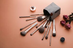 william-shu-tlOxSSBgwq8-unsplash Cosmige Pro Brush Set (10 pcs)